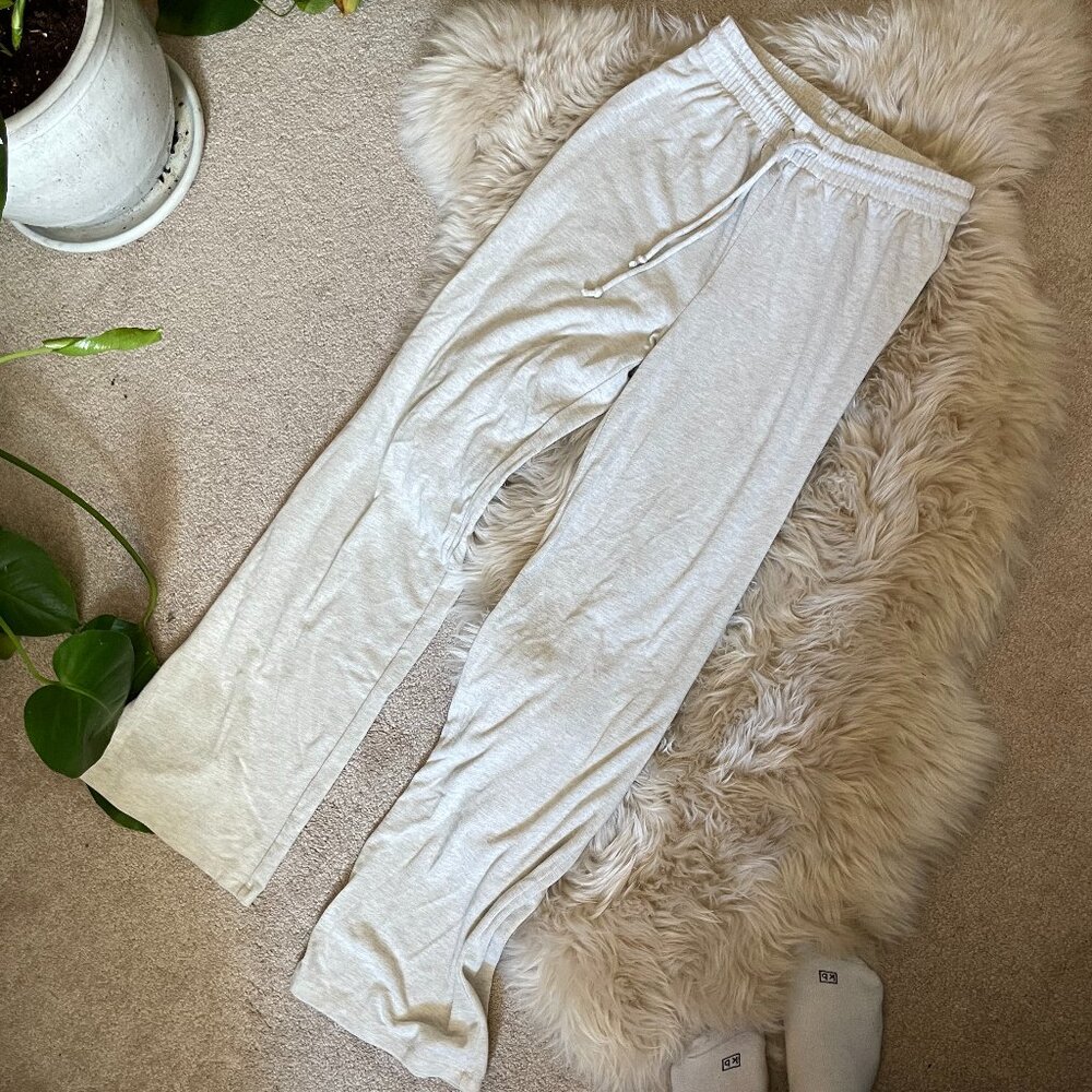 Wilfred Free Aritzia Cozy Soft Sweatpants Size Small